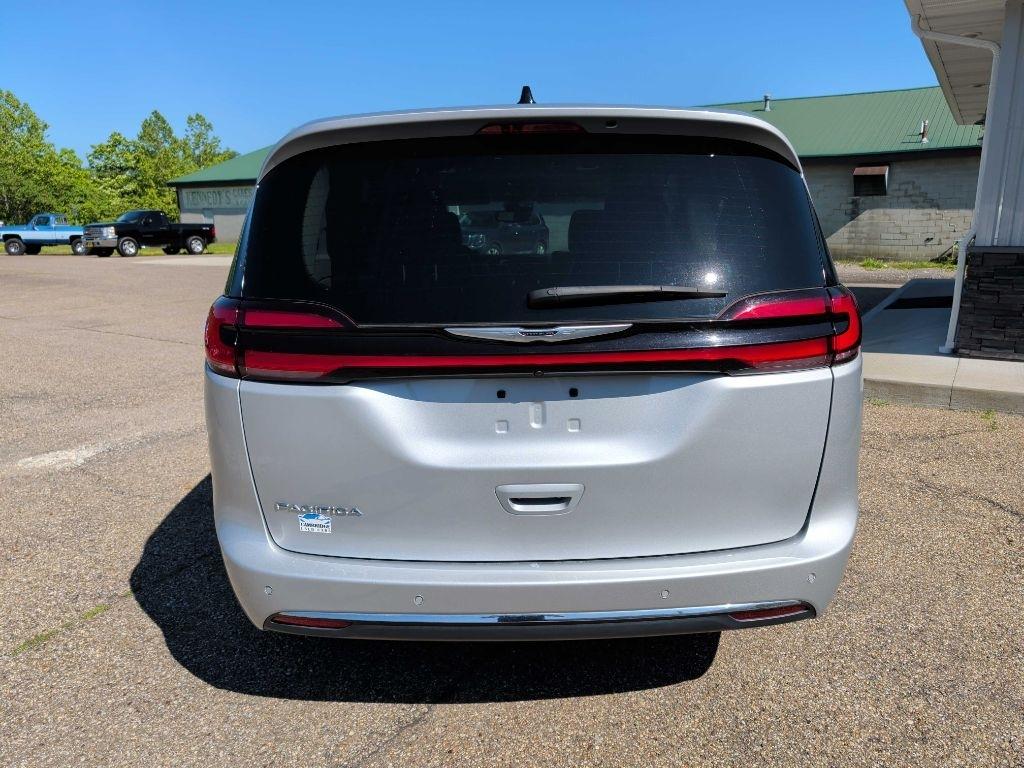 Chrysler Pacifica  2024