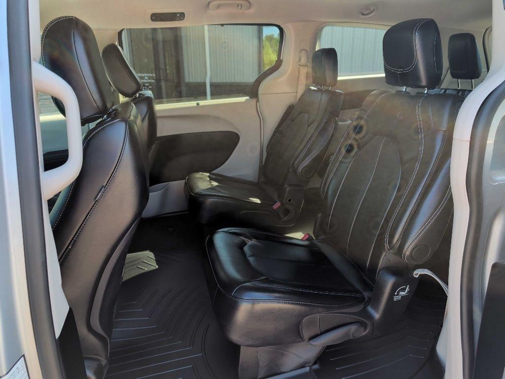 Chrysler Pacifica  2024