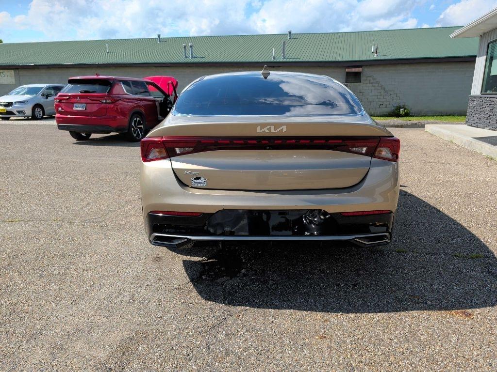 Kia K5  2022
