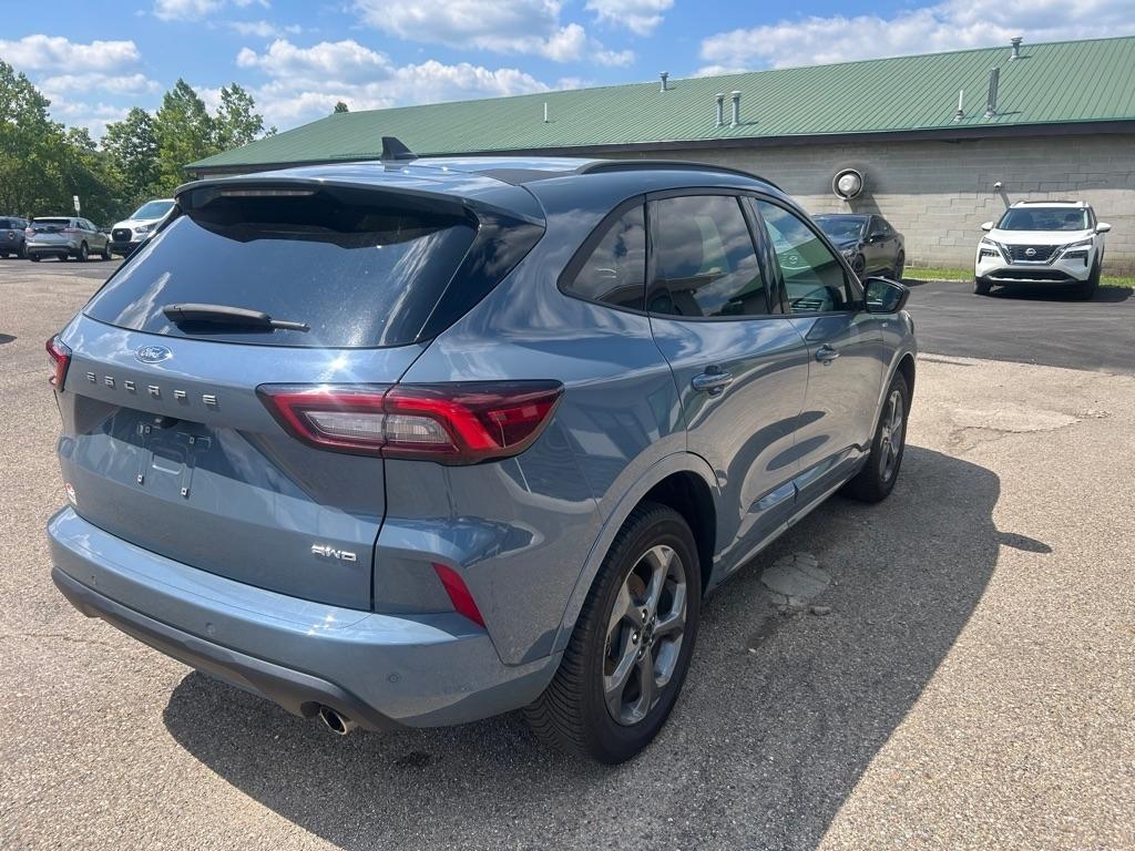 Ford Escape  2023