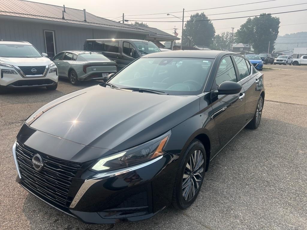 Nissan Altima  2024