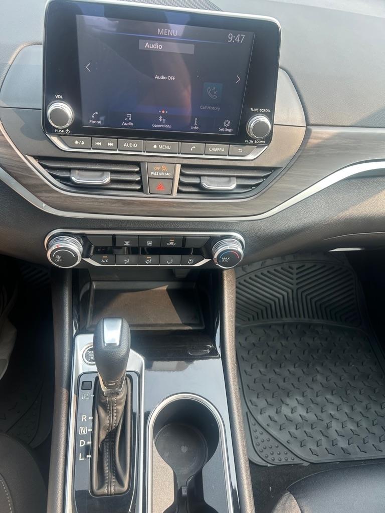 Nissan Altima  2024
