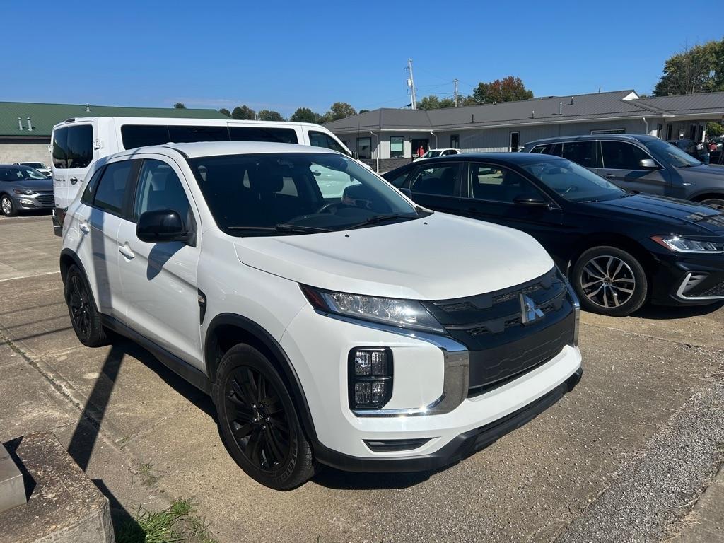 Mitsubishi Outlander Sport photo 4
