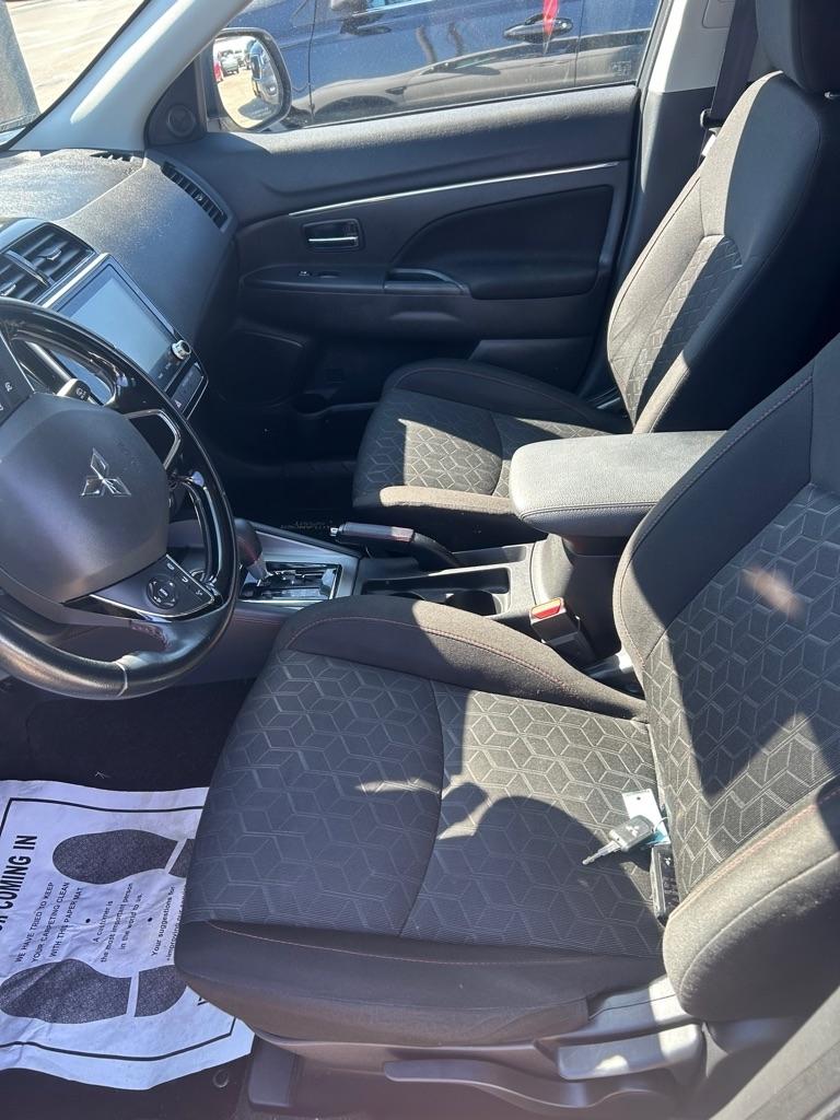 Mitsubishi Outlander Sport photo 6