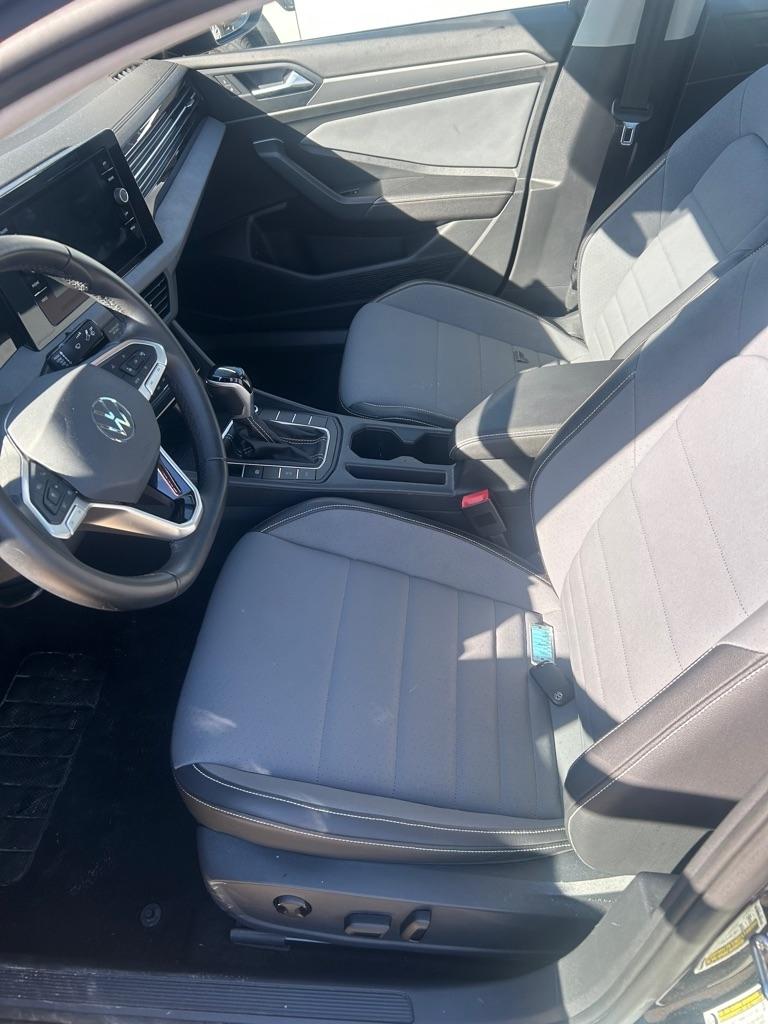 Volkswagen Jetta photo 6