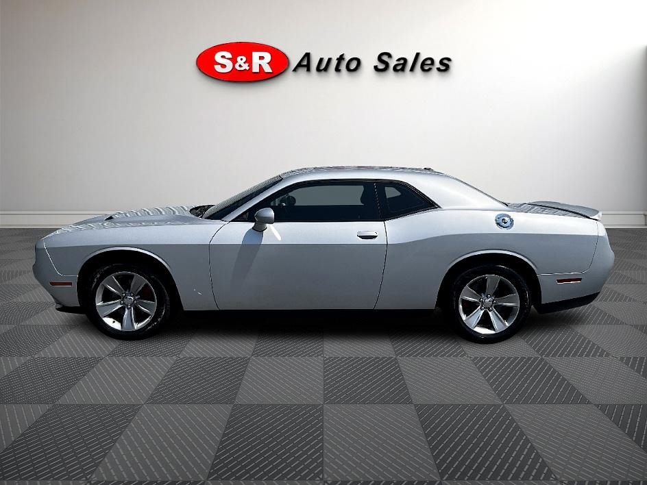 2020 Dodge Challenger SXT RWD