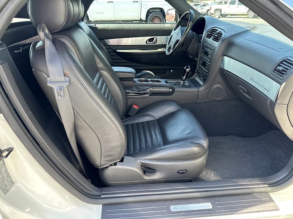 Ford Thunderbird 2dr Conv w/Hardtop Premium 2002