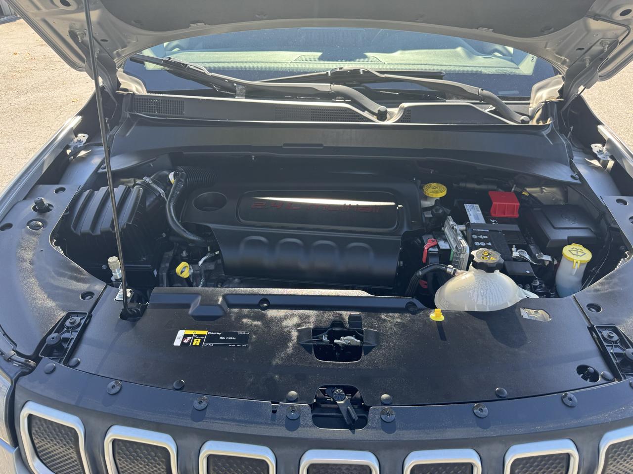 Jeep Compass Latitude w/Sun/Safety Pkg FWD 2022