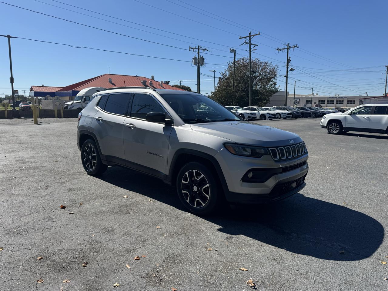 Jeep Compass Latitude w/Sun/Safety Pkg FWD 2022
