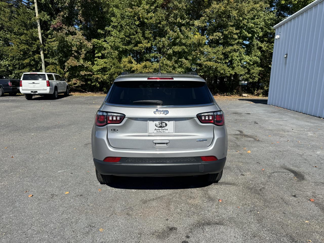 Jeep Compass Latitude w/Sun/Safety Pkg FWD 2022