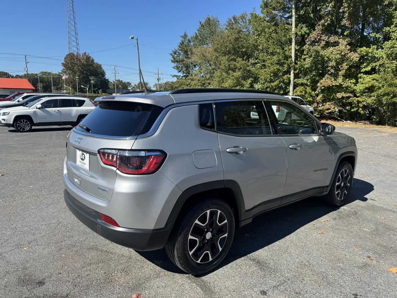 Jeep Compass Latitude w/Sun/Safety Pkg FWD 2022