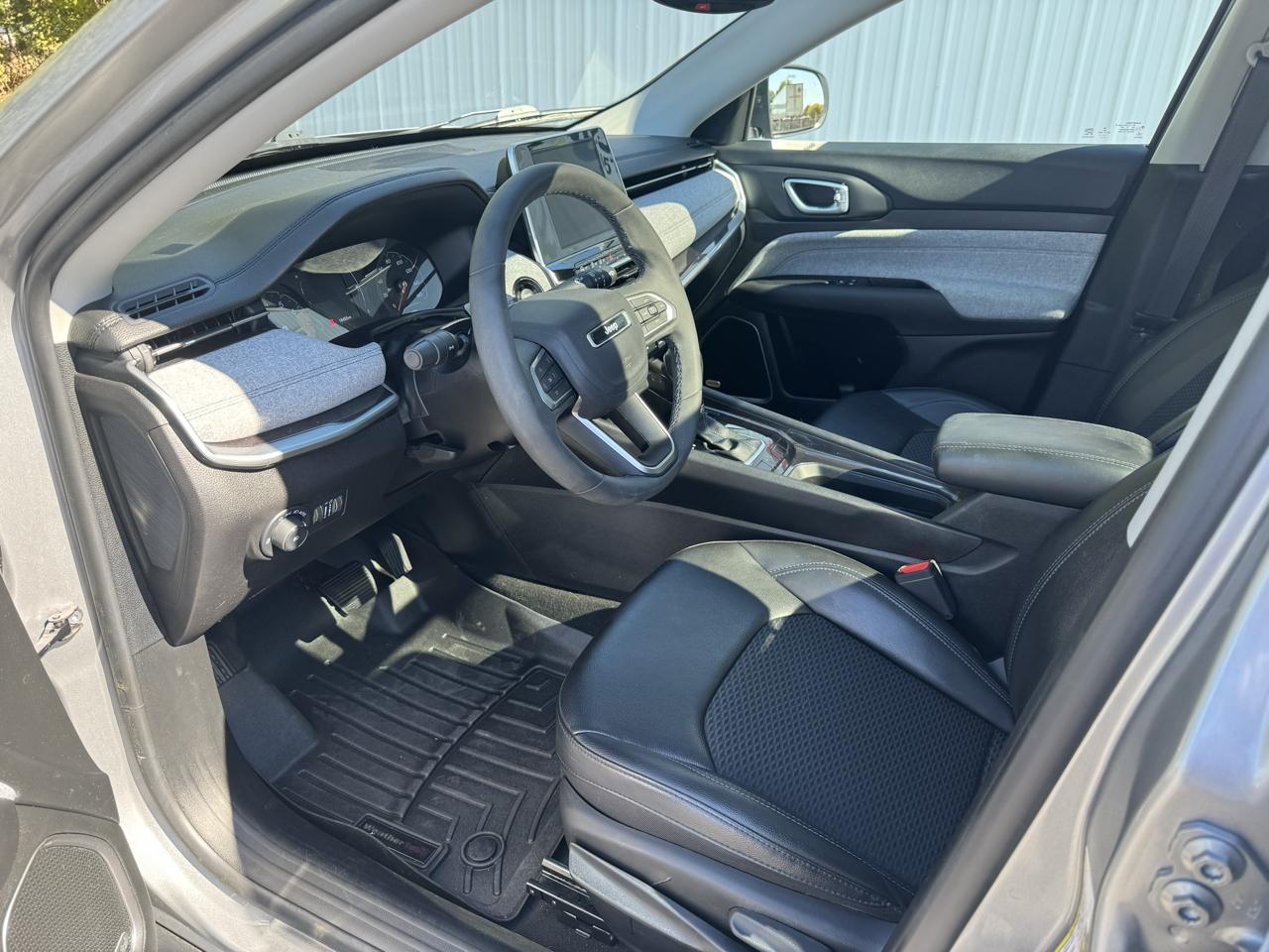Jeep Compass Latitude w/Sun/Safety Pkg FWD 2022