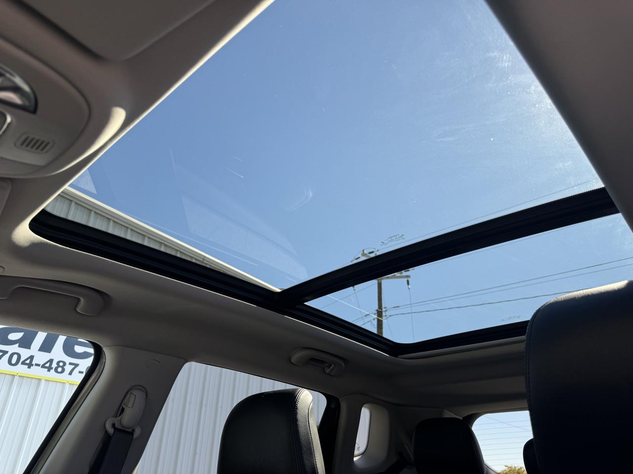 Jeep Compass Latitude w/Sun/Safety Pkg FWD 2022