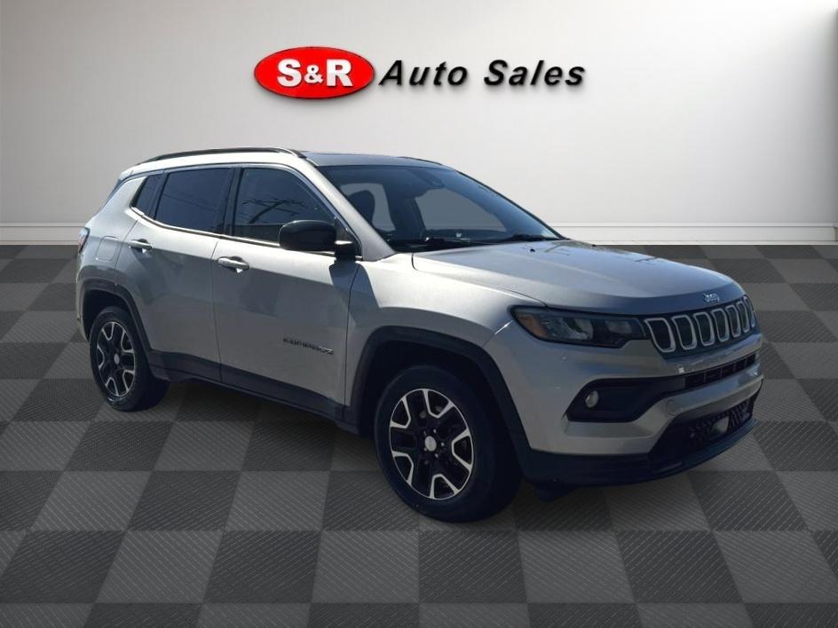 Jeep Compass Latitude w/Sun/Safety Pkg FWD 2022