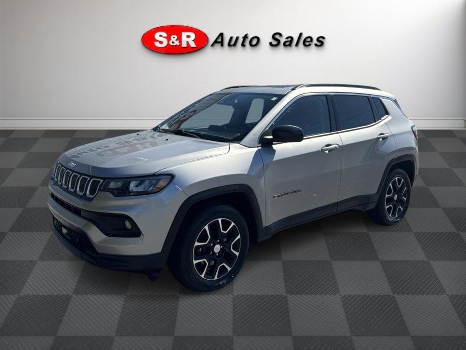 Jeep Compass Latitude w/Sun/Safety Pkg FWD 2022