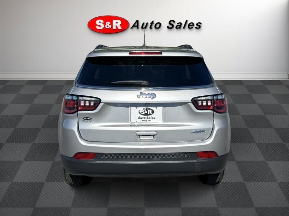 Jeep Compass Latitude w/Sun/Safety Pkg FWD 2022