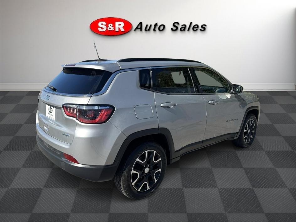 Jeep Compass Latitude w/Sun/Safety Pkg FWD 2022