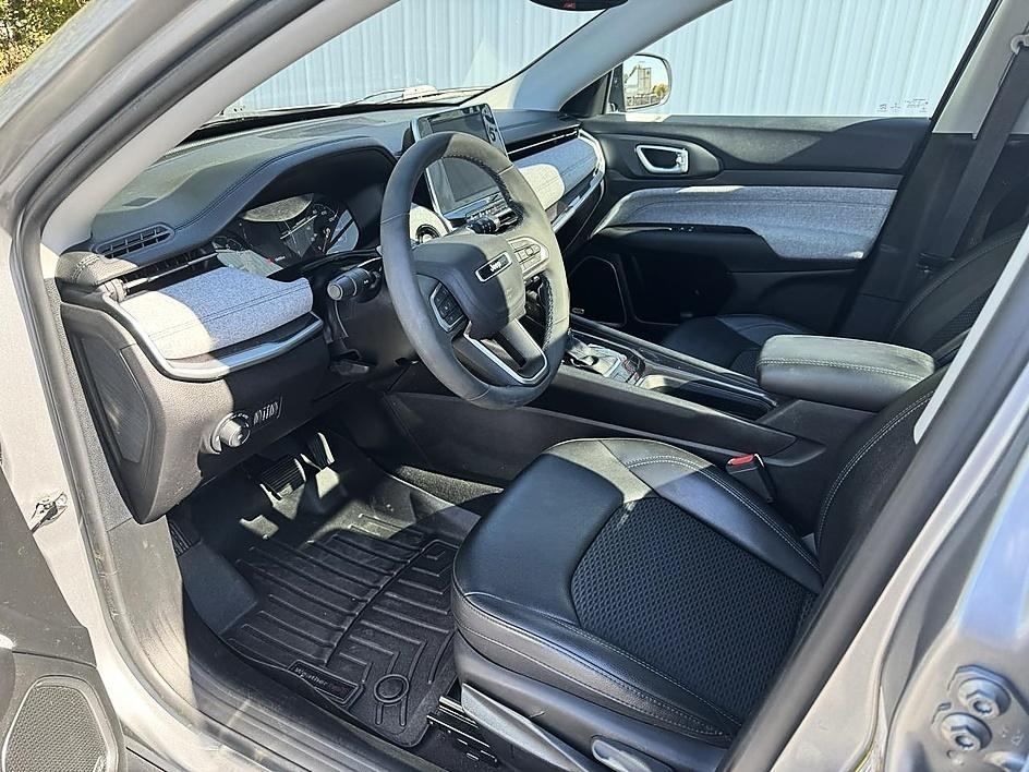 Jeep Compass Latitude w/Sun/Safety Pkg FWD 2022