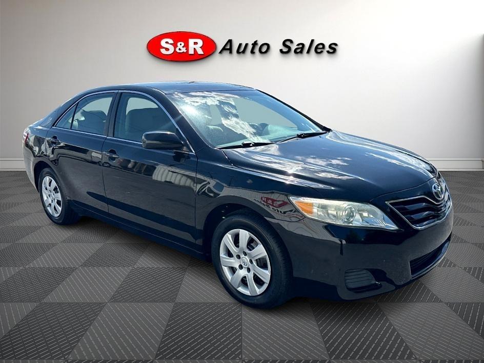 Toyota Camry 4dr Sdn I4 Man LE (Natl) 2011