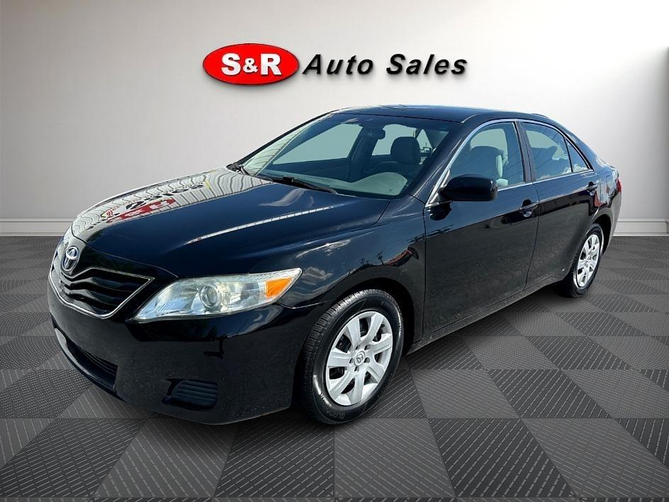 Toyota Camry 4dr Sdn I4 Man LE (Natl) 2011