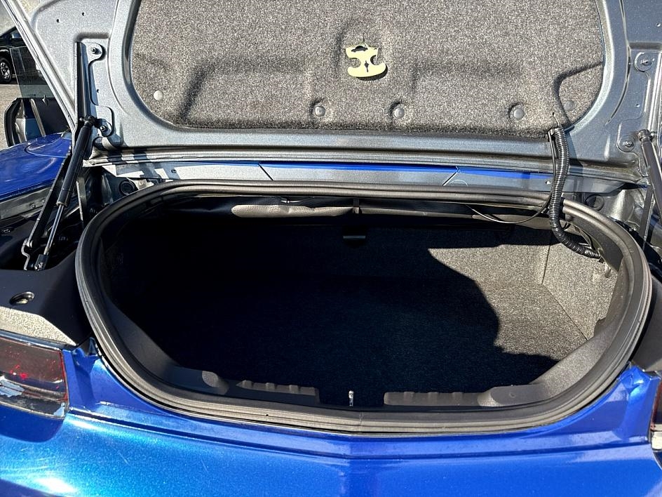 Chevrolet Camaro 2dr Conv 1LT 2011