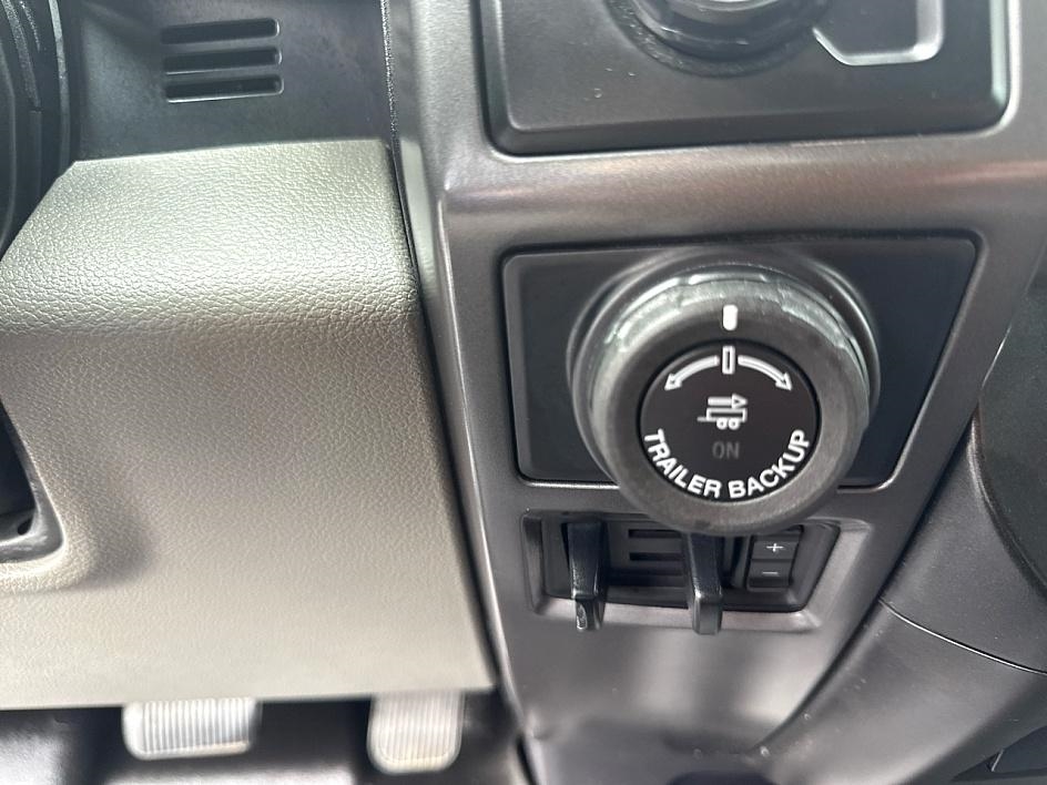 Ford F-150 4WD SuperCrew 139" XLT 2016