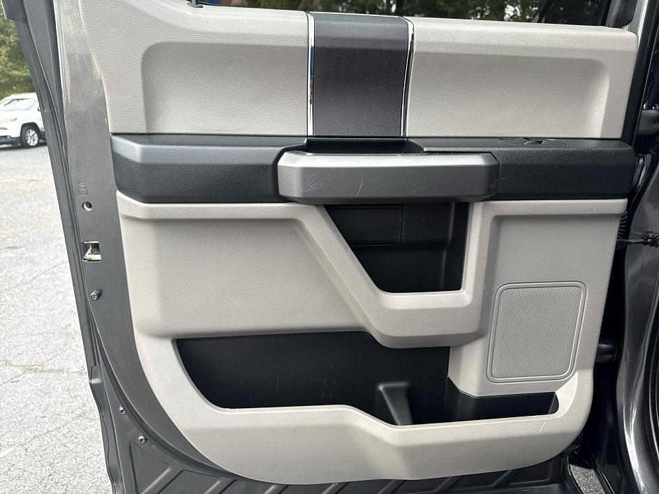 Ford F-150 4WD SuperCrew 139" XLT 2016