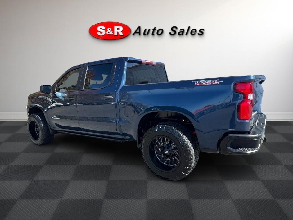 Chevrolet Silverado 1500 4WD Crew Cab 147" Custom Trail Boss 2020