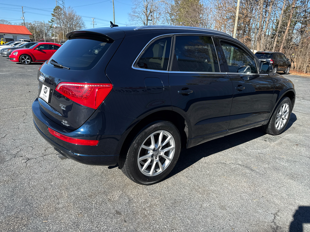 Audi Q5 quattro 4dr 2.0T Premium Plus 2011