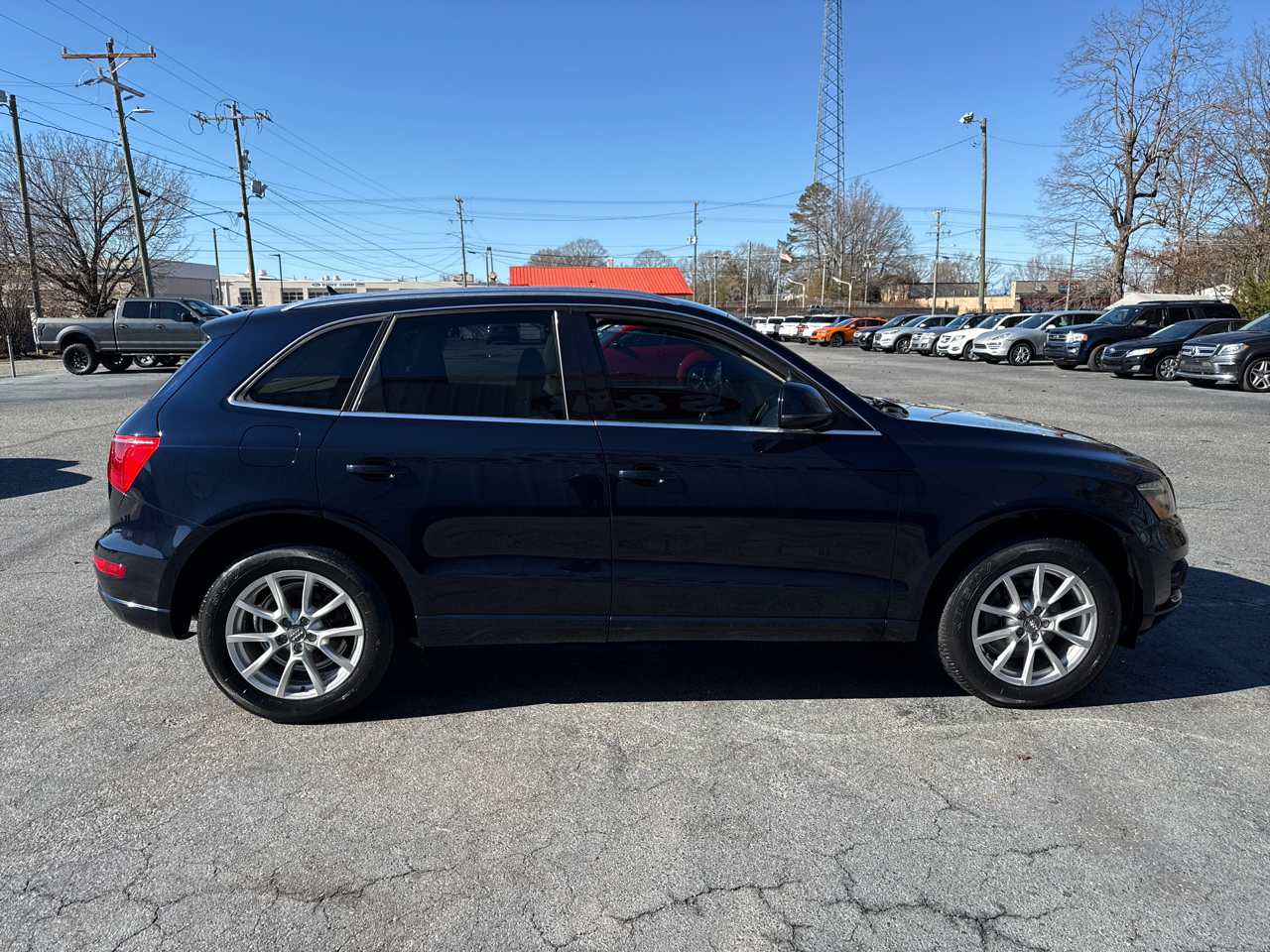 Audi Q5 quattro 4dr 2.0T Premium Plus 2011