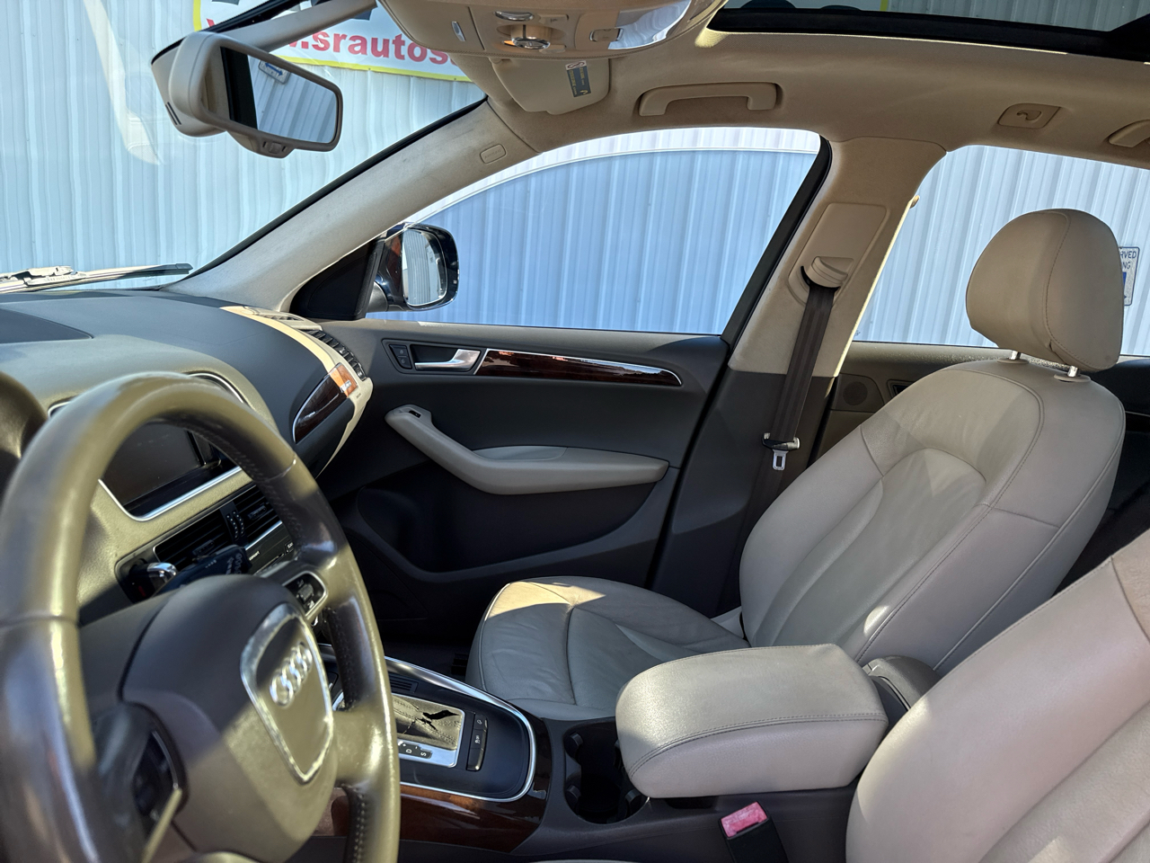 Audi Q5 quattro 4dr 2.0T Premium Plus 2011