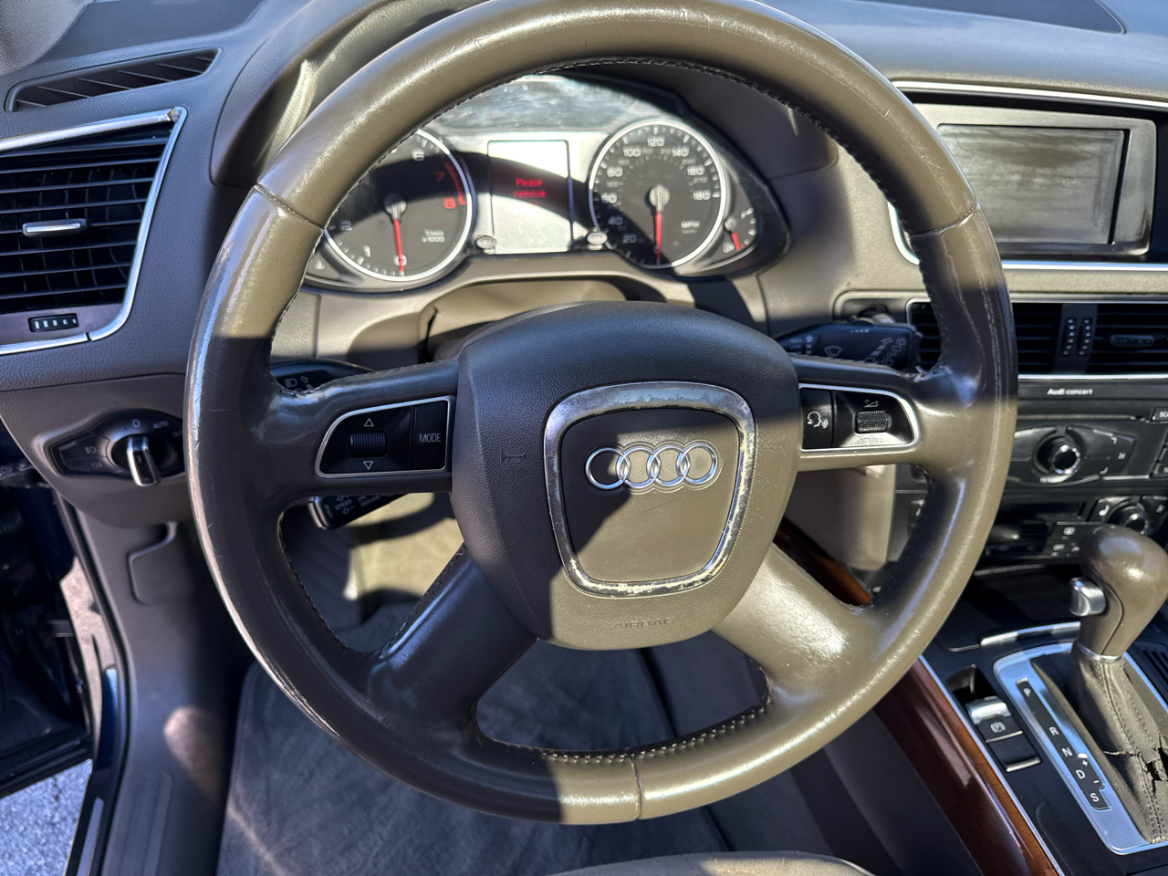 Audi Q5 quattro 4dr 2.0T Premium Plus 2011