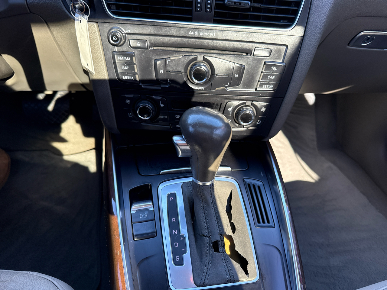 Audi Q5 quattro 4dr 2.0T Premium Plus 2011