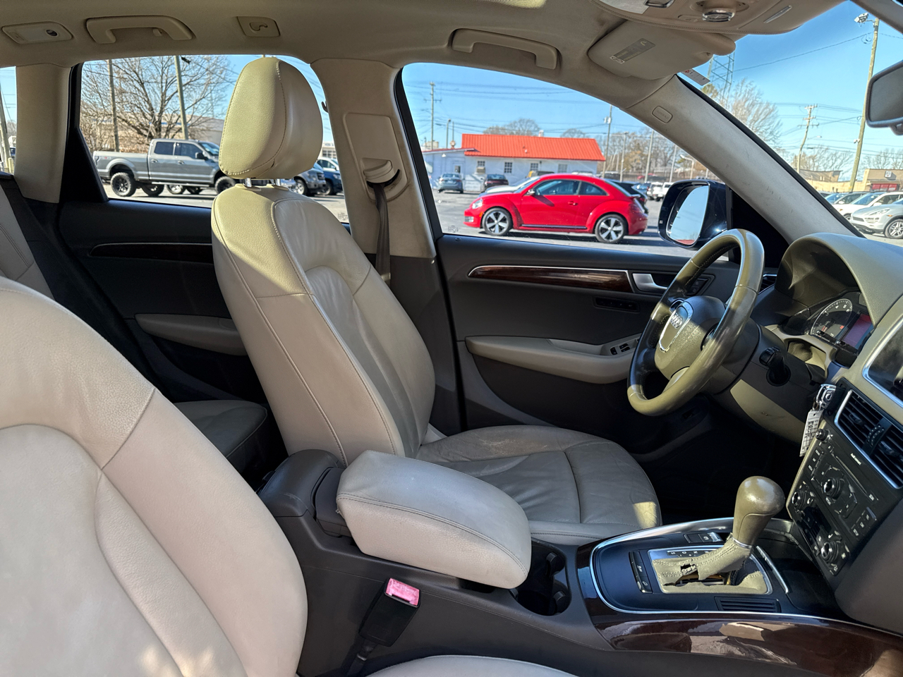 Audi Q5 quattro 4dr 2.0T Premium Plus 2011