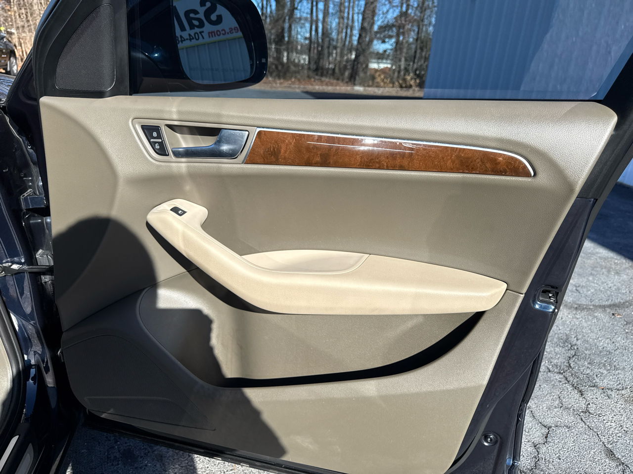 Audi Q5 quattro 4dr 2.0T Premium Plus 2011