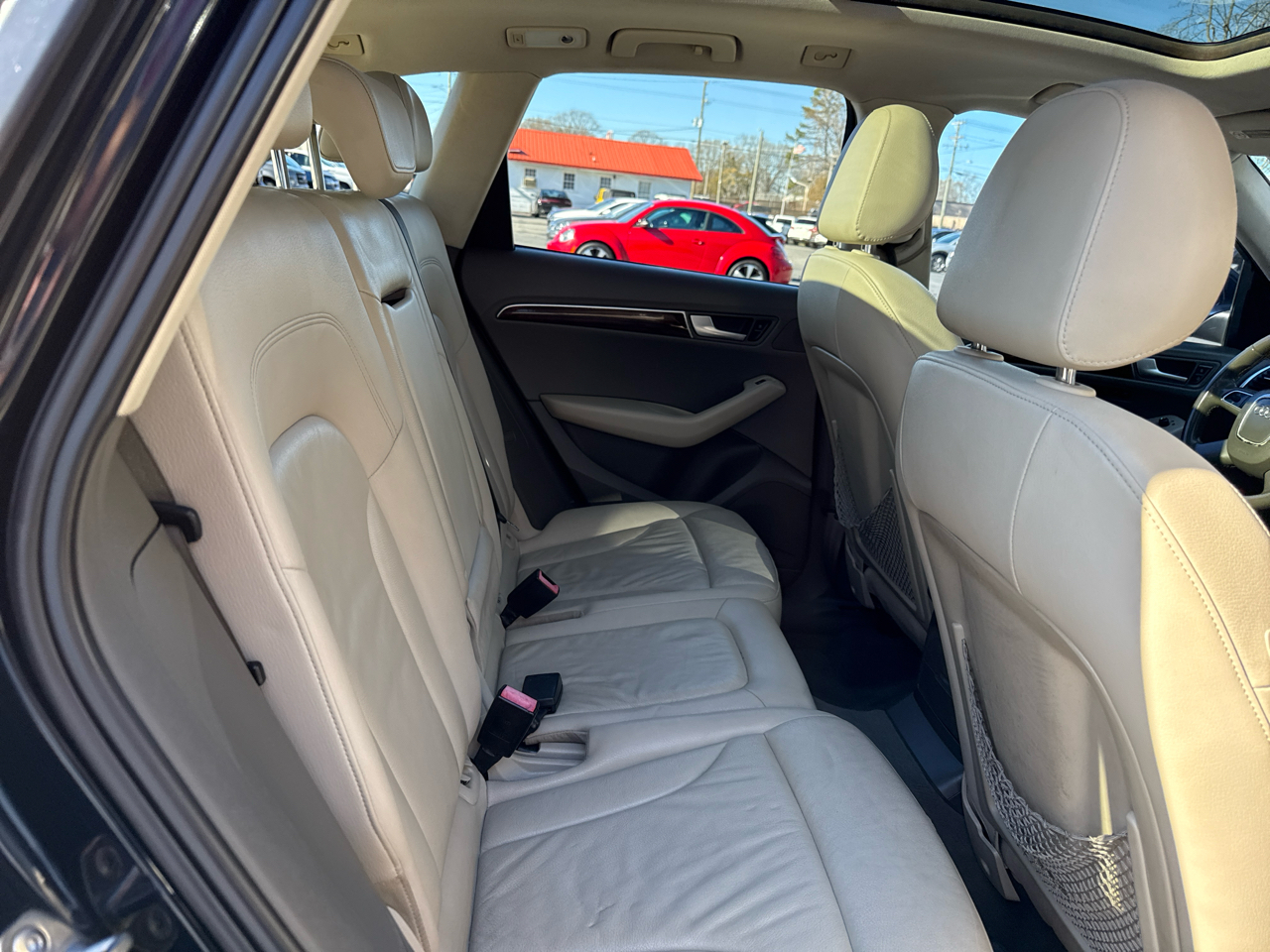 Audi Q5 quattro 4dr 2.0T Premium Plus 2011