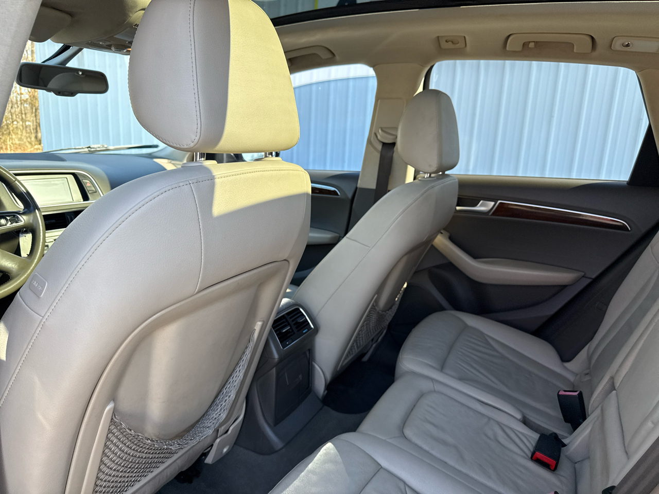 Audi Q5 quattro 4dr 2.0T Premium Plus 2011