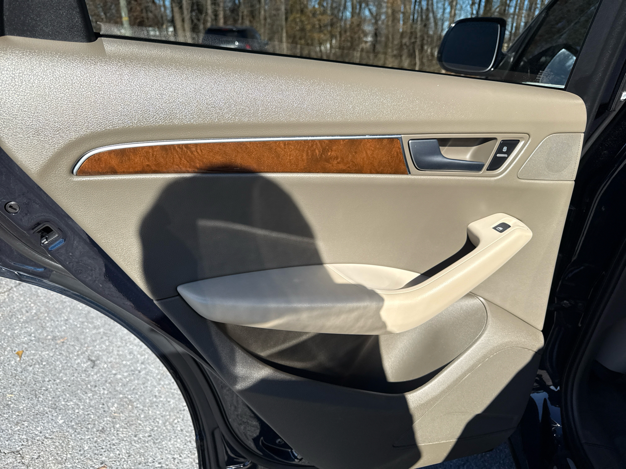 Audi Q5 quattro 4dr 2.0T Premium Plus 2011