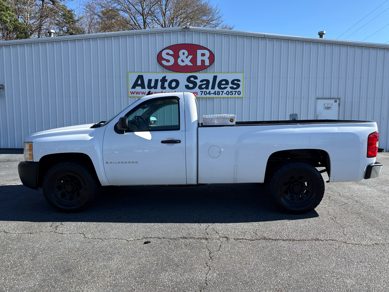 2008 Chevrolet Silverado 1500 2WD Reg Cab 133.0" Work Truck