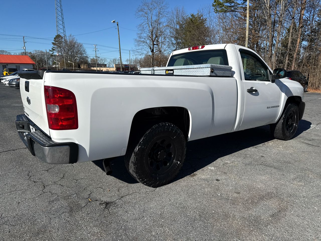 Chevrolet Silverado 1500 2WD Reg Cab 133.0" Work Truck 2008