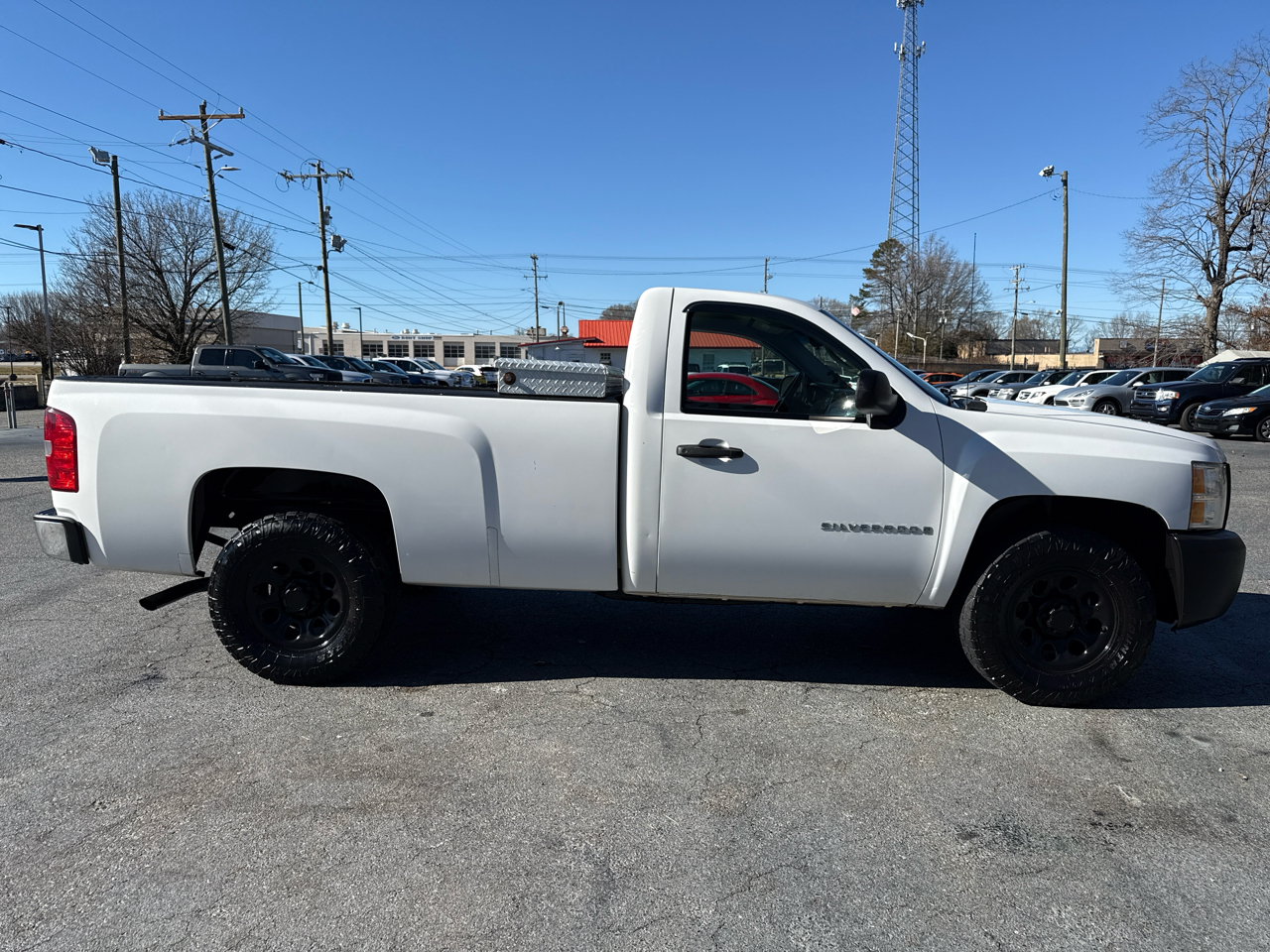 Chevrolet Silverado 1500 2WD Reg Cab 133.0" Work Truck 2008