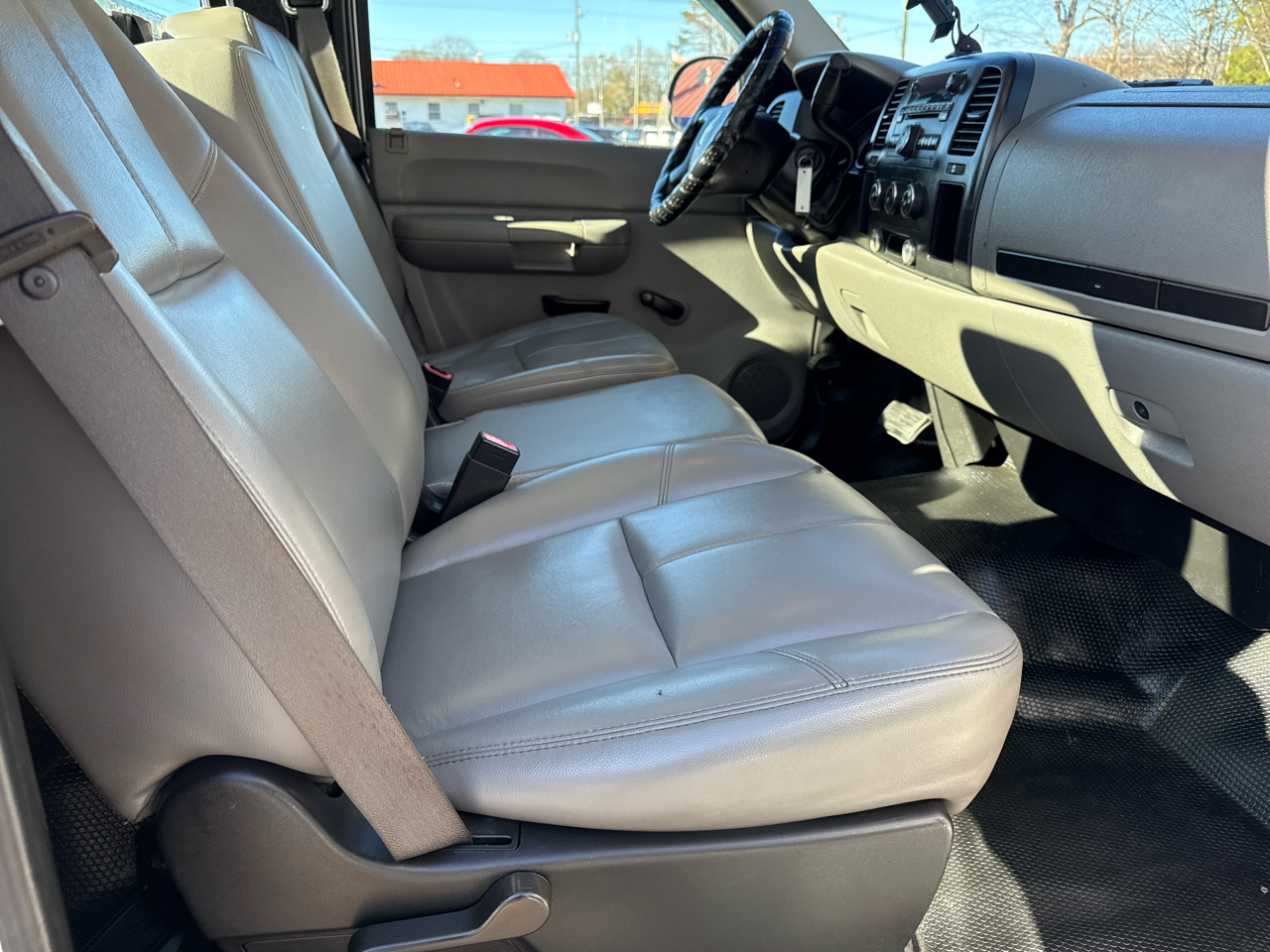 Chevrolet Silverado 1500 2WD Reg Cab 133.0" Work Truck 2008