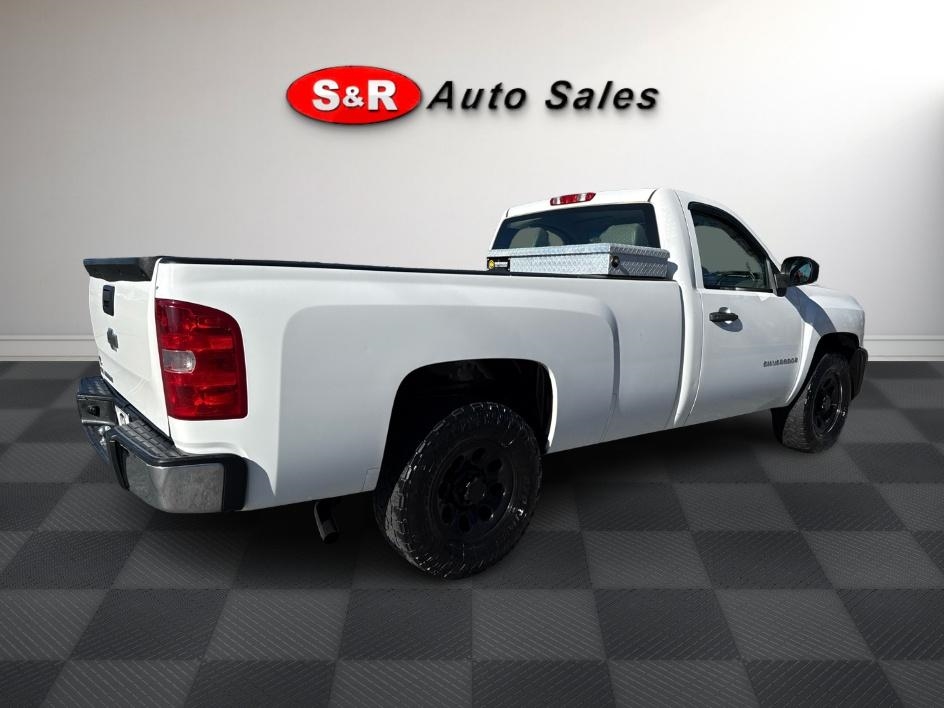 Chevrolet Silverado 1500 2WD Reg Cab 133.0" Work Truck 2008