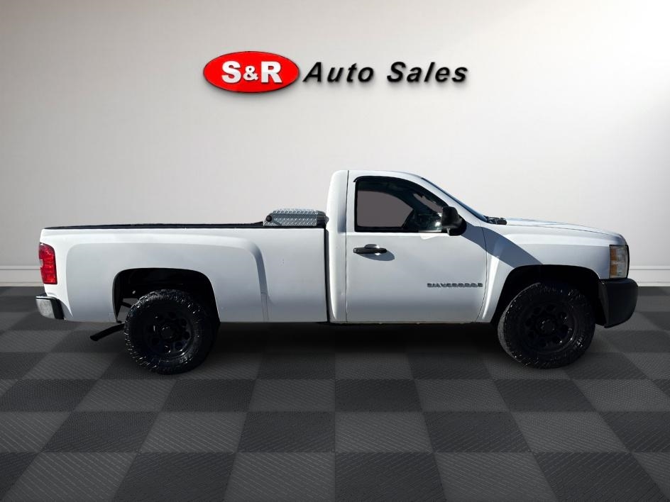 Chevrolet Silverado 1500 2WD Reg Cab 133.0" Work Truck 2008