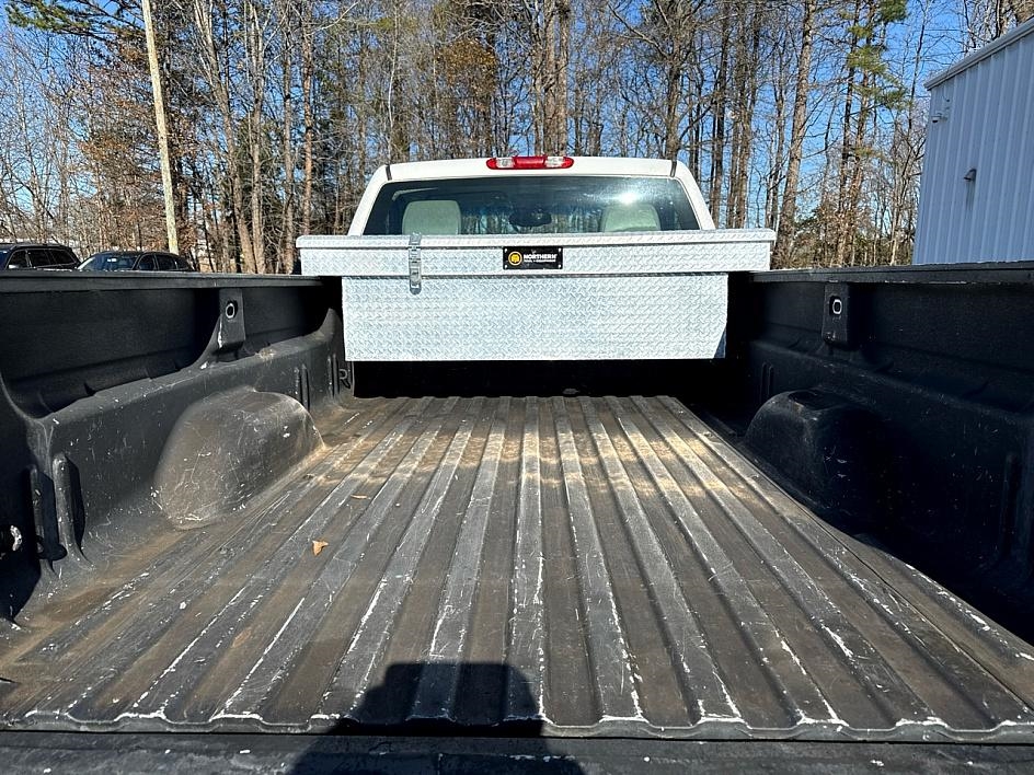 Chevrolet Silverado 1500 2WD Reg Cab 133.0" Work Truck 2008