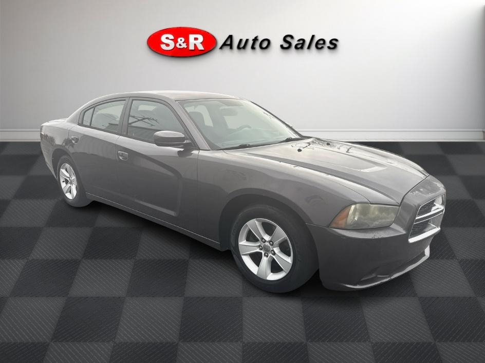 Dodge Charger 4dr Sdn SE RWD 2013