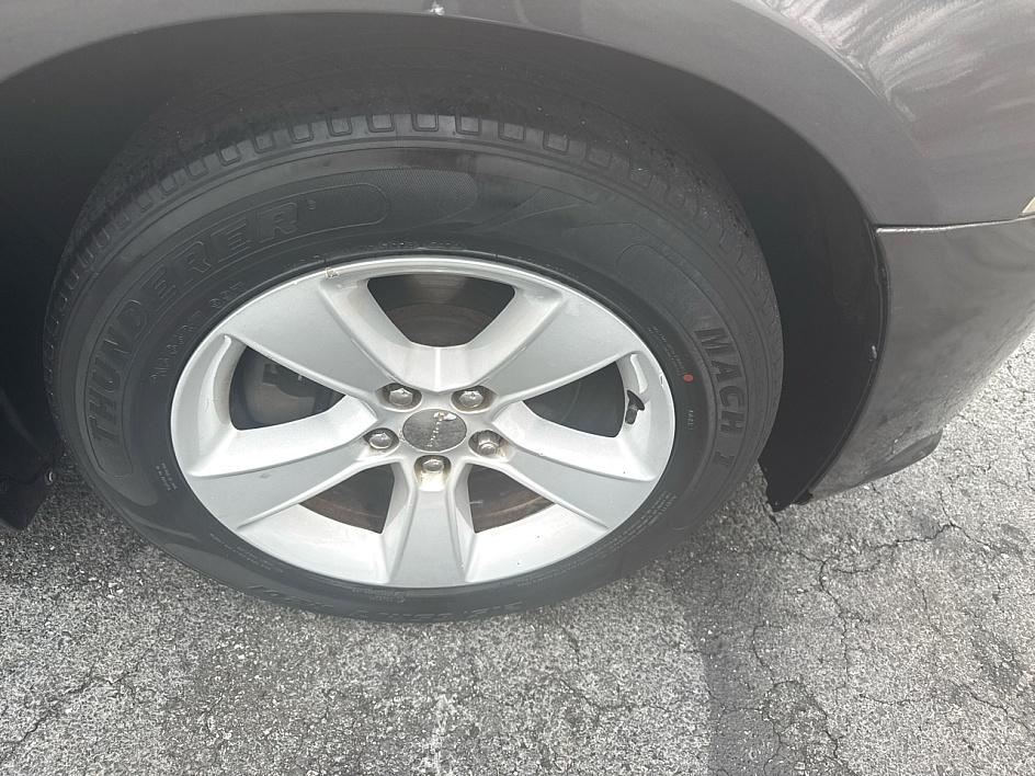 Dodge Charger 4dr Sdn SE RWD 2013