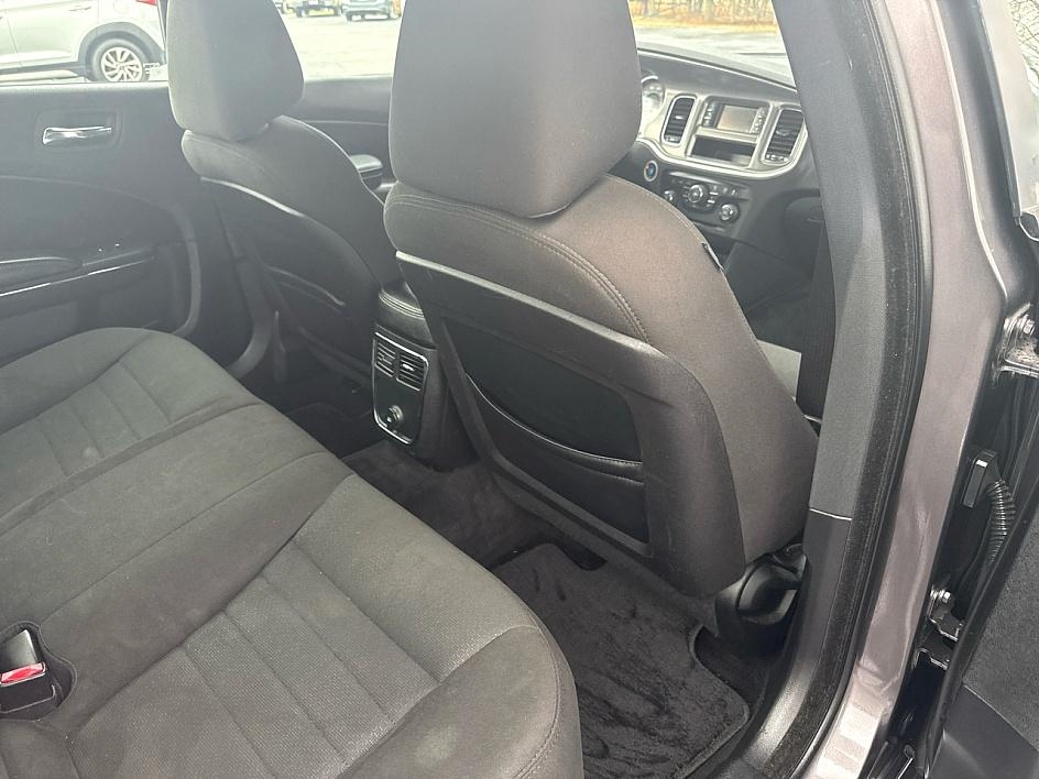 Dodge Charger 4dr Sdn SE RWD 2013