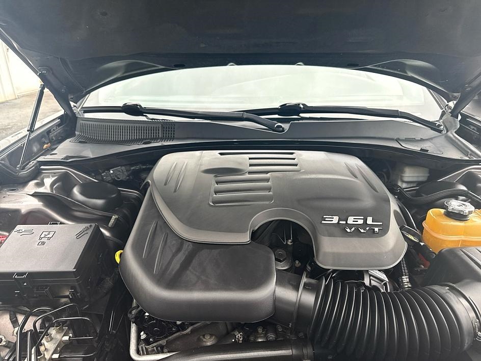 Dodge Charger 4dr Sdn SE RWD 2013