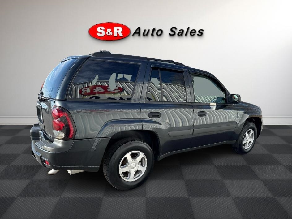 Chevrolet TrailBlazer 4dr 4WD LS 2005